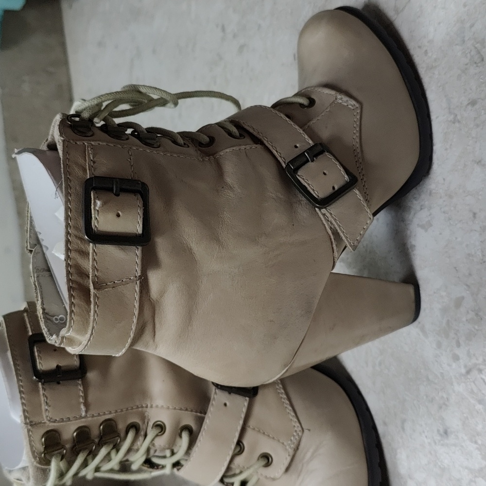 Seychelles beige boots size 38. - Picture 5 of 7
